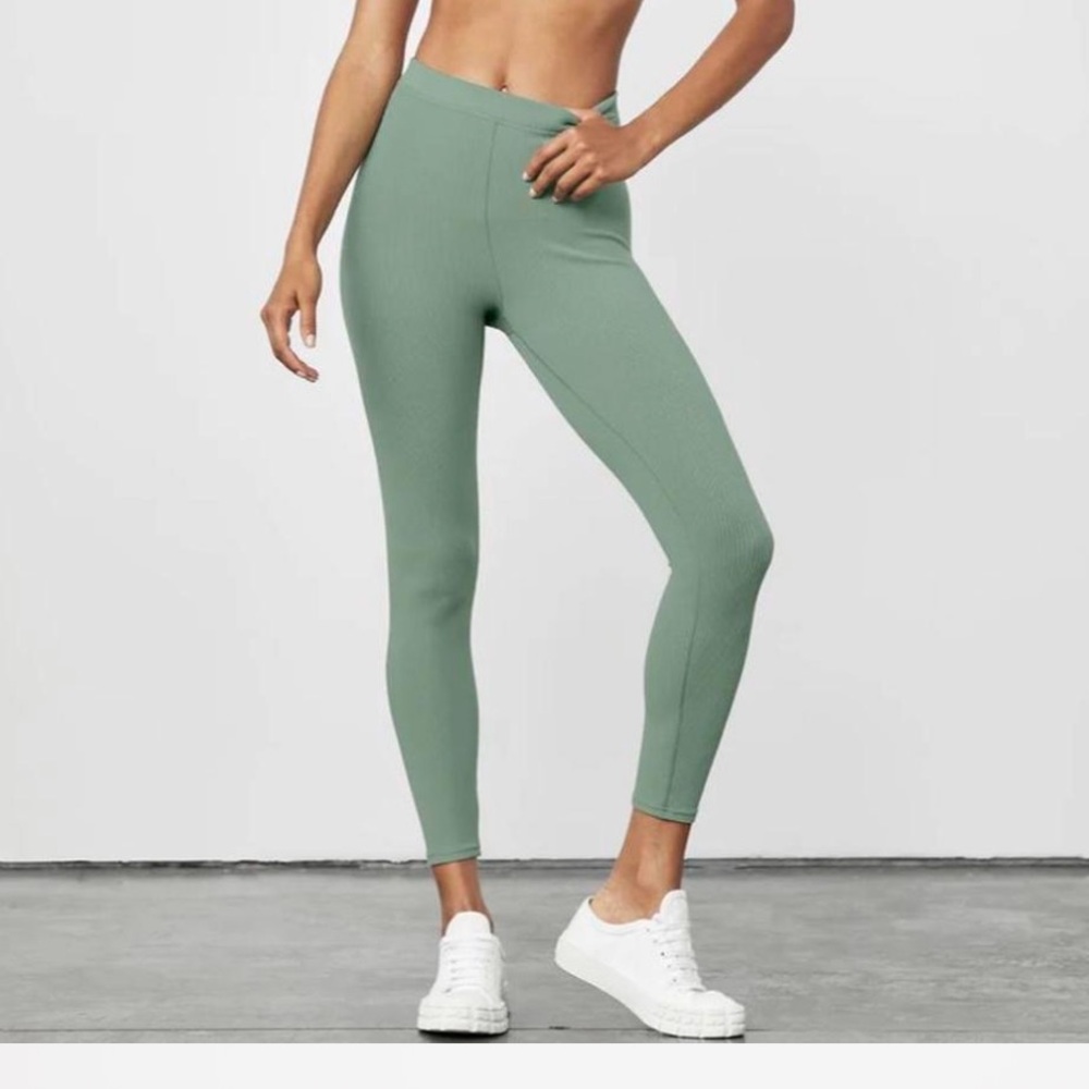 ALO Yoga Ribbed Leggings in Soft Seagrass